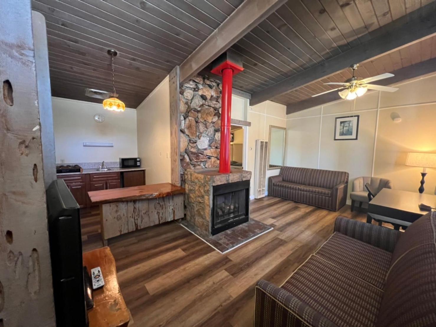 Omeo Suites Big Bear Биг Бэар Лейк Номер фото