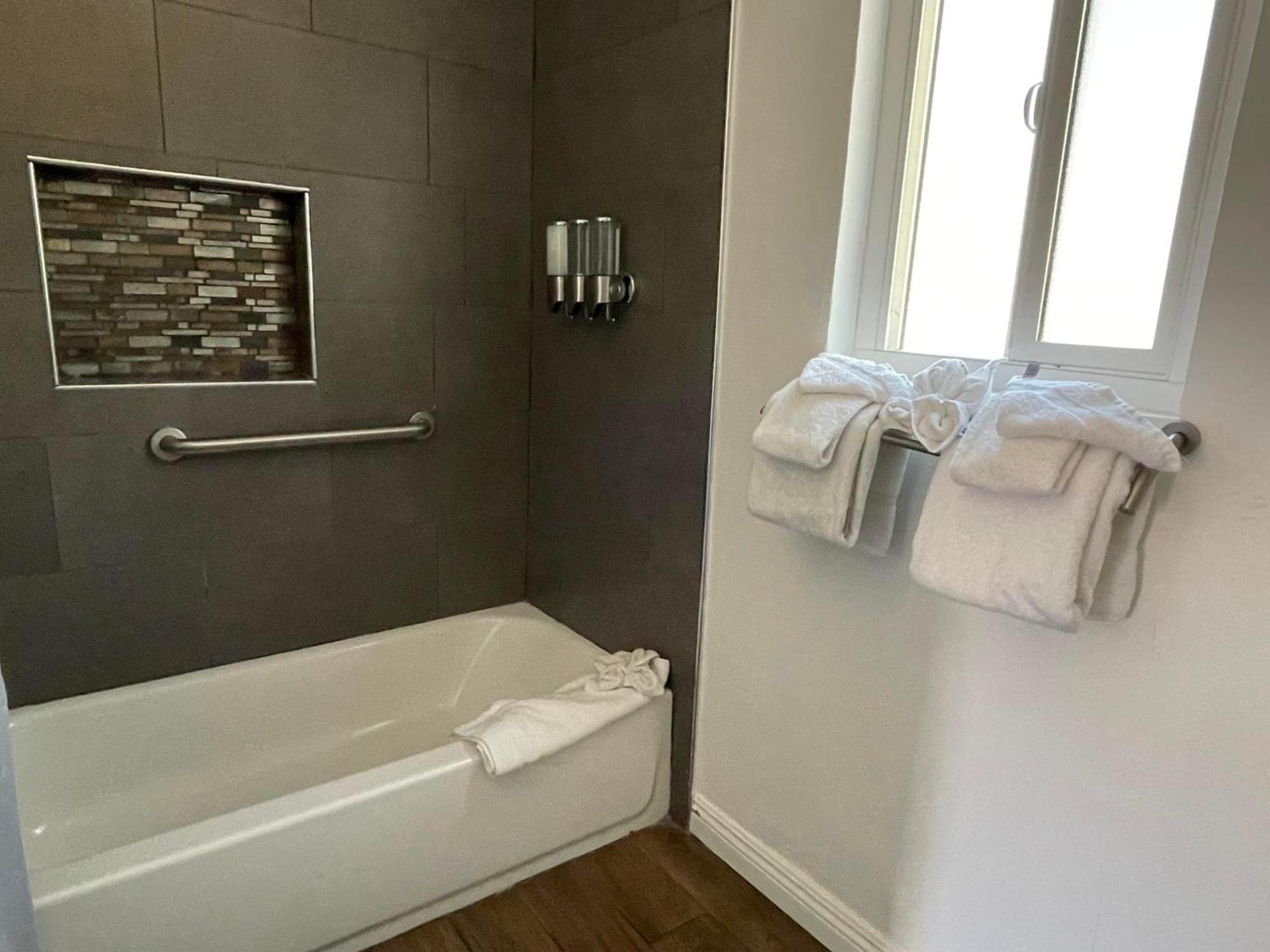 Omeo Suites Big Bear Биг Бэар Лейк Экстерьер фото