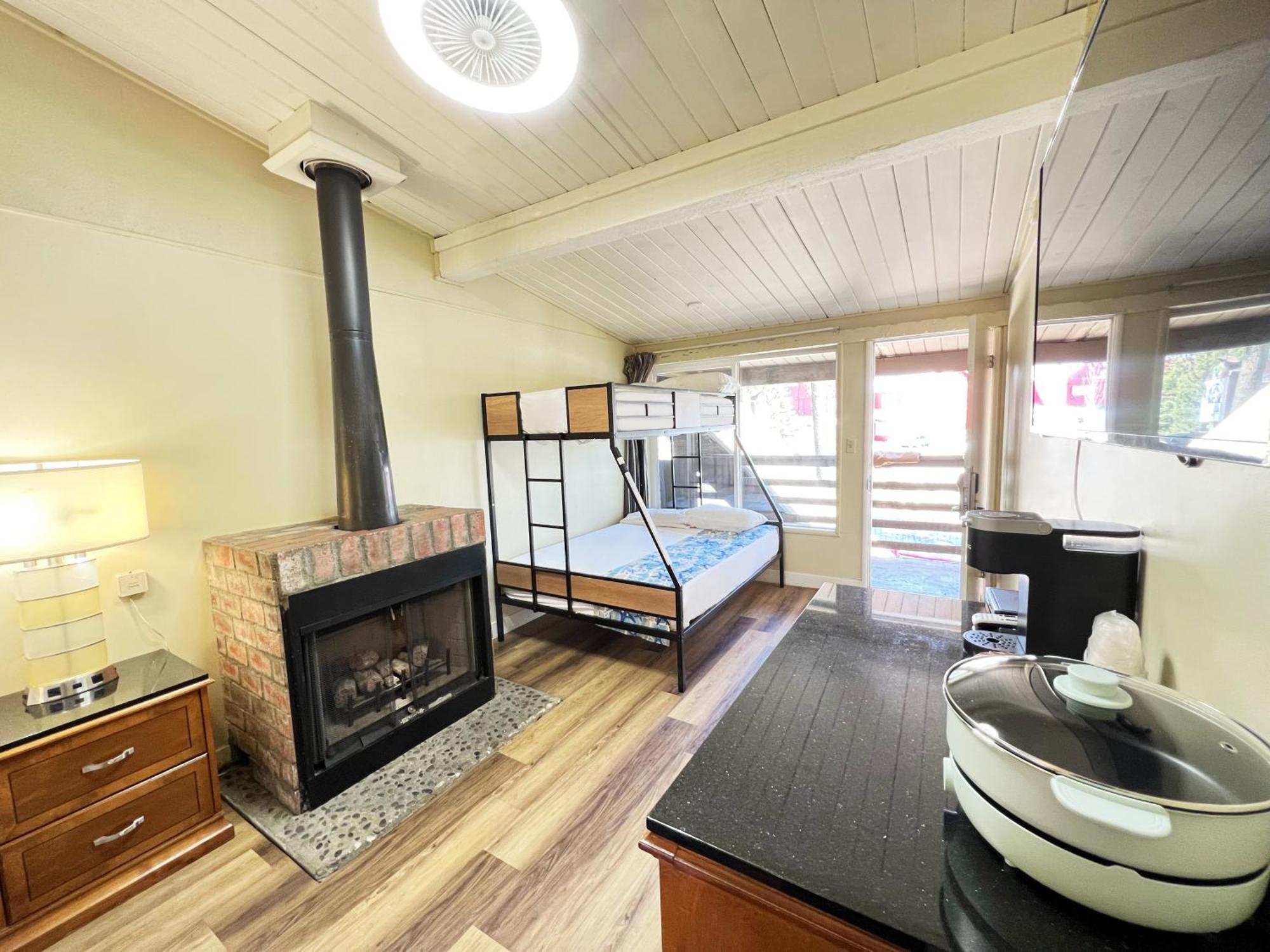 Omeo Suites Big Bear Биг Бэар Лейк Номер фото