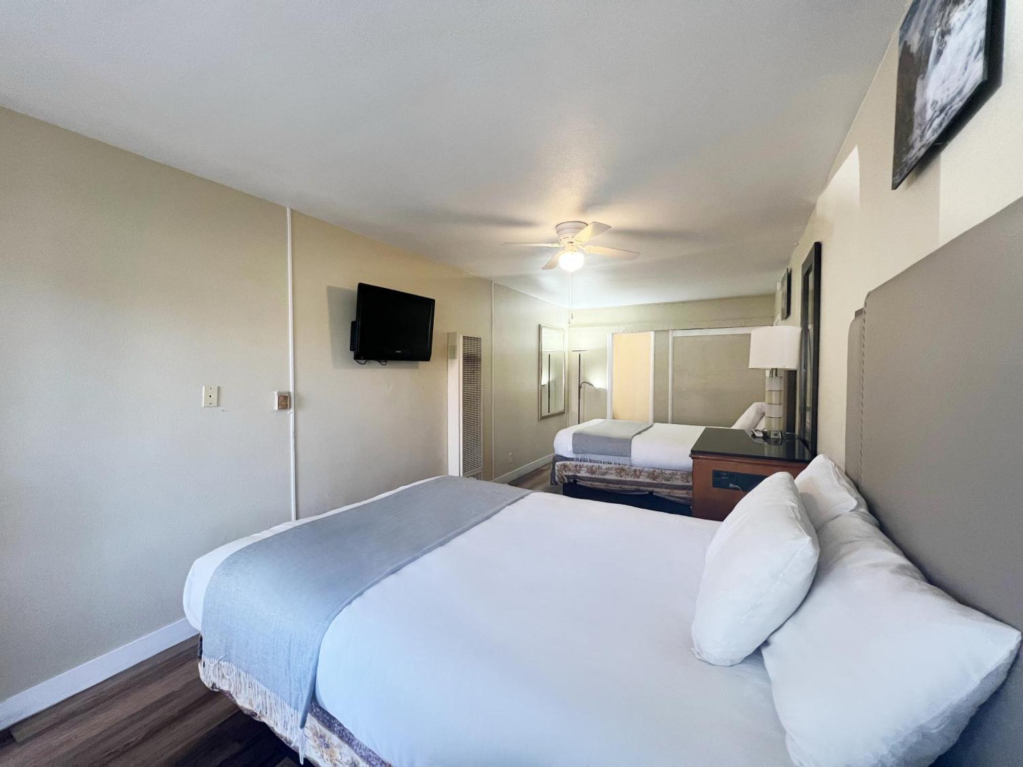 Omeo Suites Big Bear Биг Бэар Лейк Номер фото